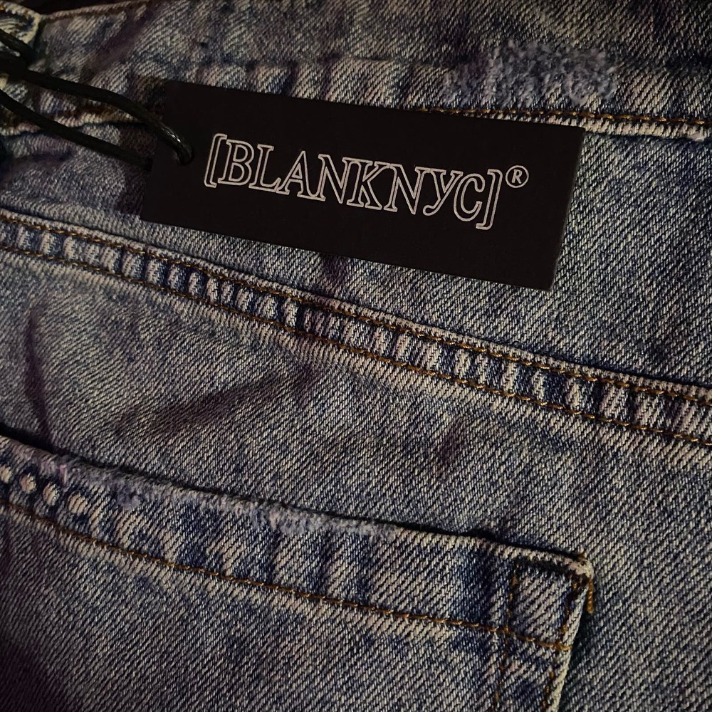BARROW BlankNYC blue jean Vintage High Rise distressed shorts Women 30 NWT $78 - Picture 7 of 7